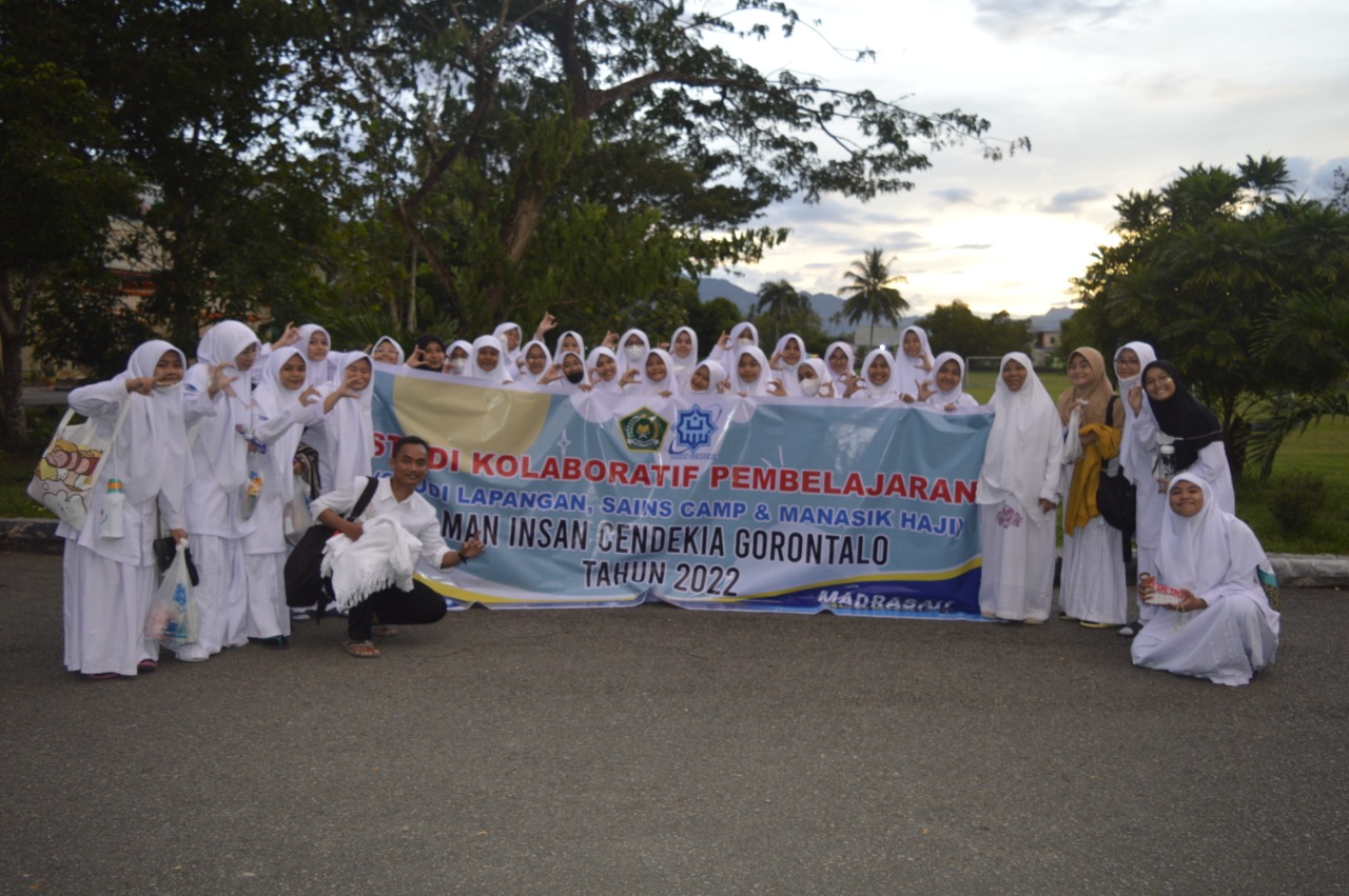 Peragakan Manasik Haji, Siswa MAN IC Gorontalo Lakukan Studi Lapangan di Asrama Haji Gorontalo