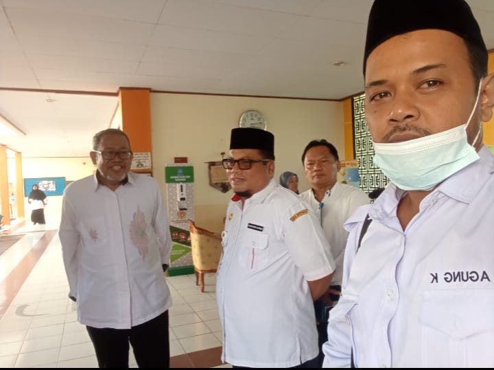 Monetoring dan Evaluasi Asesmen Madrasah, Kepala Kantor Kemenag Kab Bone Bolango Pantau Pelaksanaan Ujian Asesmen Madrasah di MAN Insan Cendekia Gorontalo 2023