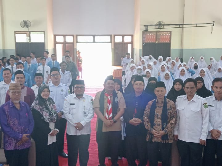 Dirjen Pendis dan Direktur GTK Kemenag RI Beri Pembinaan dan Motivasi di Depan Civitas MAN IC Gorontalo