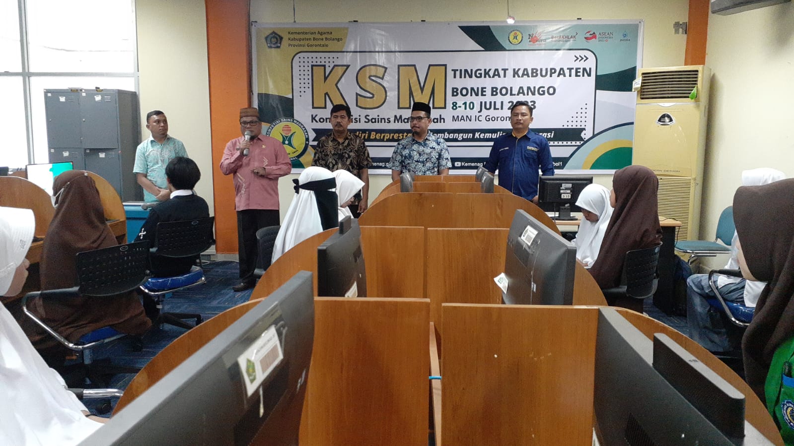 12 Siswa MAN IC Gorontalo Ikuti Lomba KSM Tingkat Kabupaten 2023
