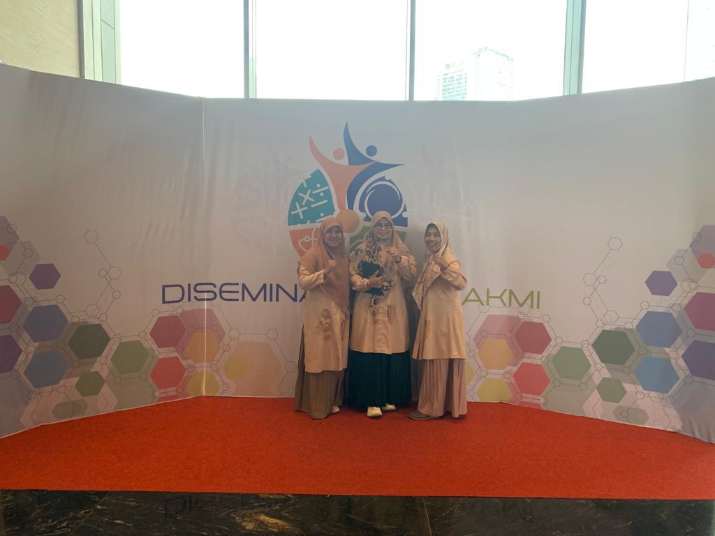 Kepala Madrasah, Guru, dan Tendik  MAN ICG mengikuti Seminar Nasional Hasil Asesmen Kompetensi Madrasah Indonesia (AKMI) 2023 di Grand Mercure Kemayoran Jakarta, 4 sd 7 Desember 2023.