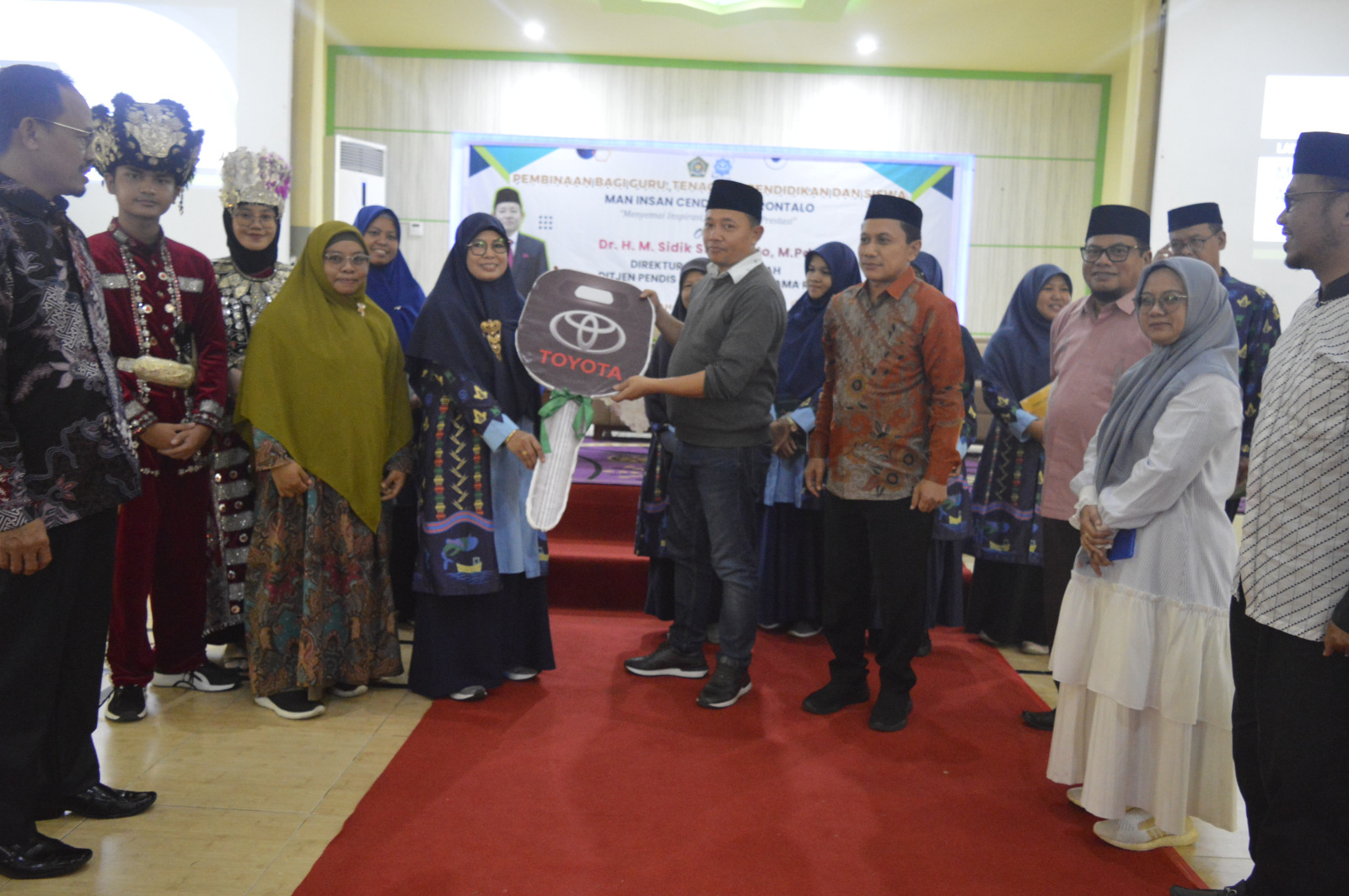 Kuliah Umum Direntur KSKK di MAN IC Gorontalo: Momen Bersejarah dalam Peluncuran Madrasah Ramah Anak