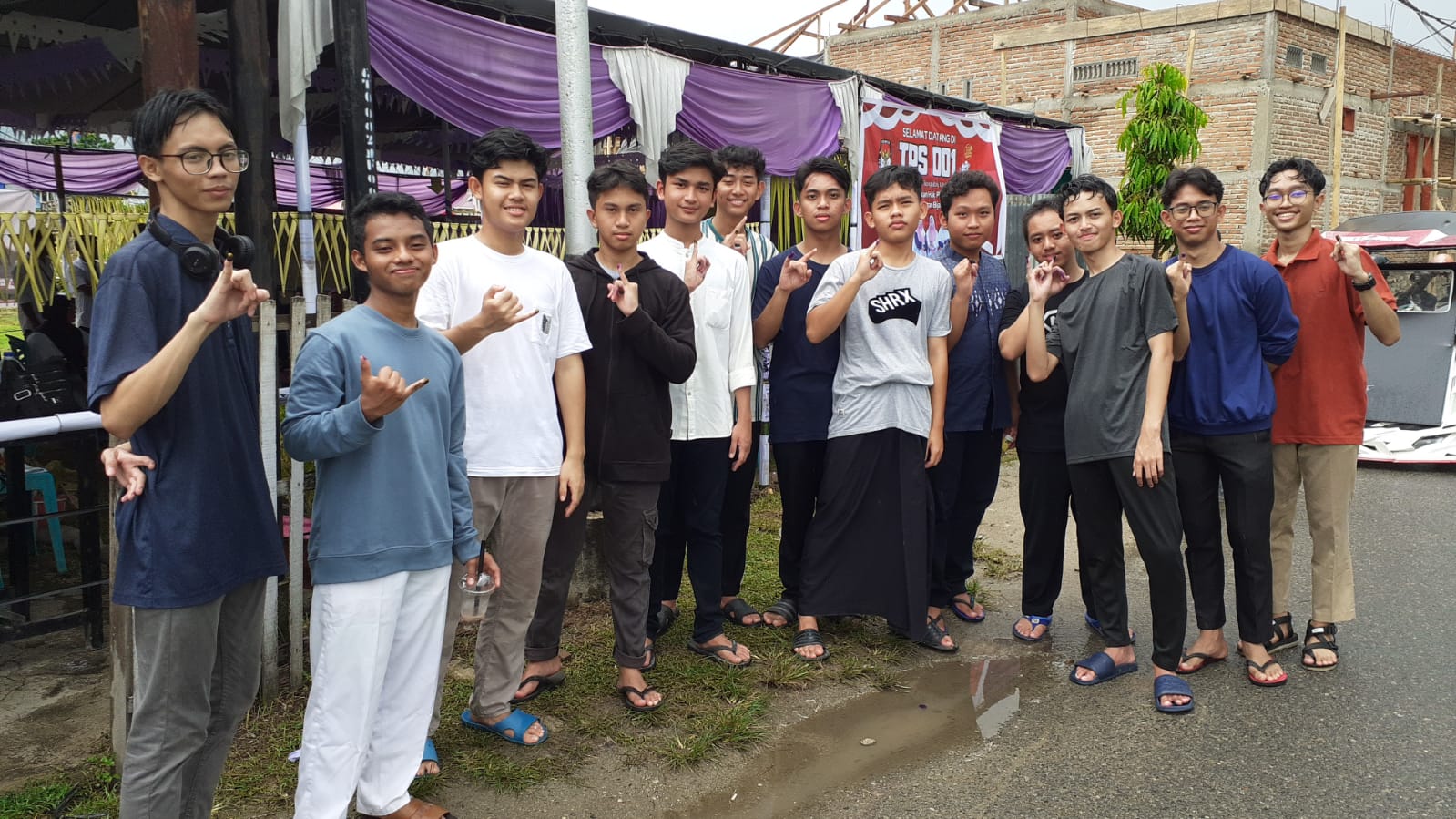 Siswa MAN IC Gorontalo Berpartisipasi dalam Pemilu