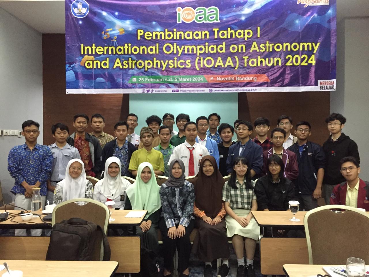 Siswa MAN IC Gorontalo Ikuti Pemusatan International Olympiad on Astronomy and Astrophysics di Novotel Bandung
